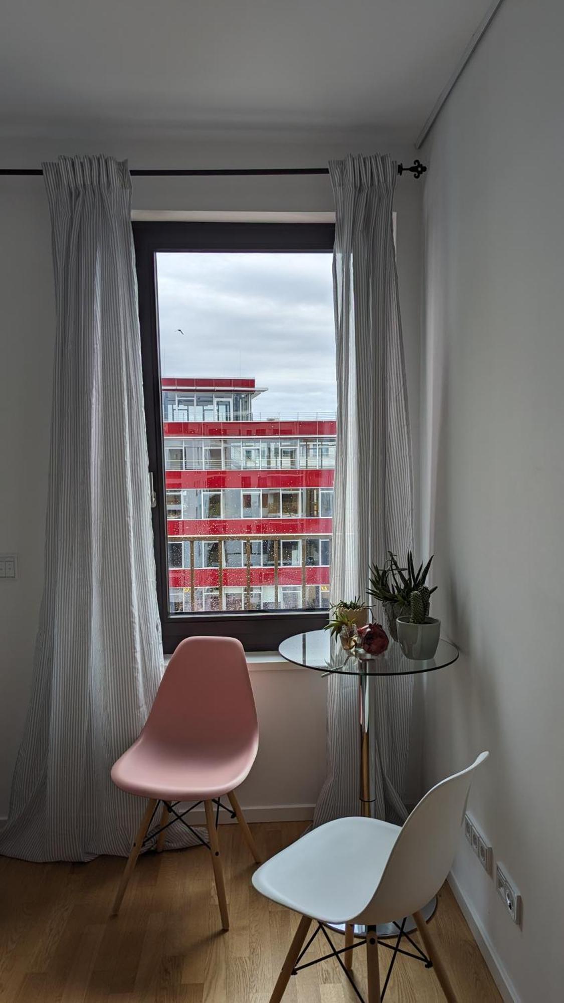 Either Private 2B2B Or Shared 1B1B, Luxury, Bright, Spacious ベルリン 部屋 写真